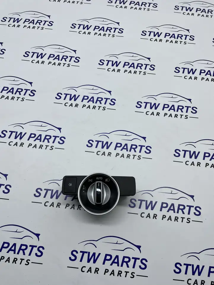 Mercedes-Benz CLA C117,X117,W117 (2013 - 2019) 2129050551 Включатель фонарей — фото 1