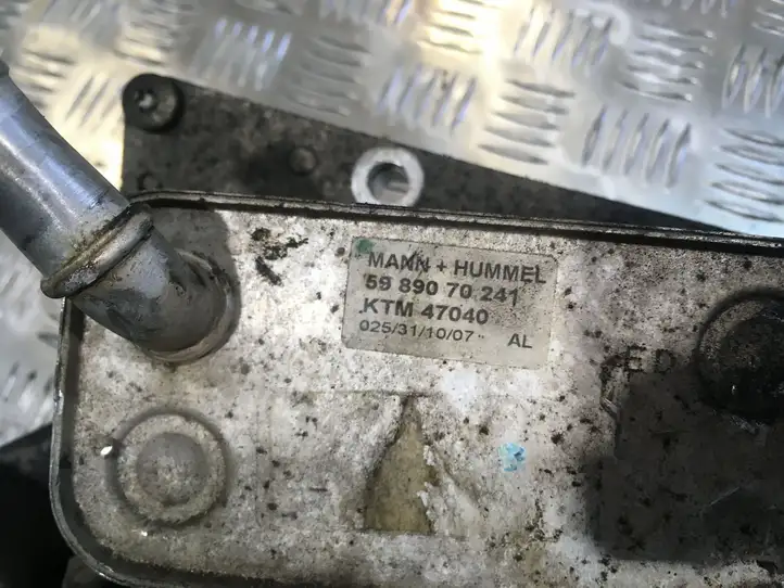 Opel Astra H (2004 - 2009) 5989070241 Кронштейн масляного фильтра — фото 2