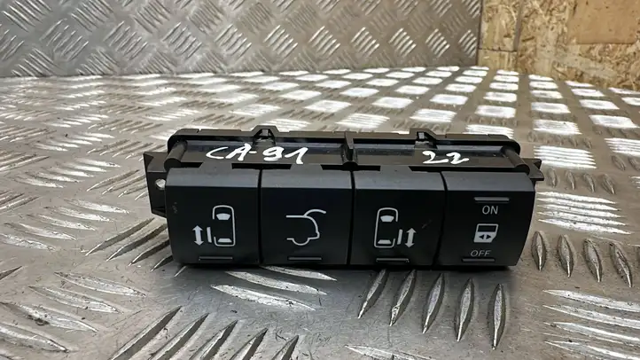 Chrysler Grand Voyager V (2010 - 2016) P04602579AB Кнопка открытия боковых дверей — фото 1