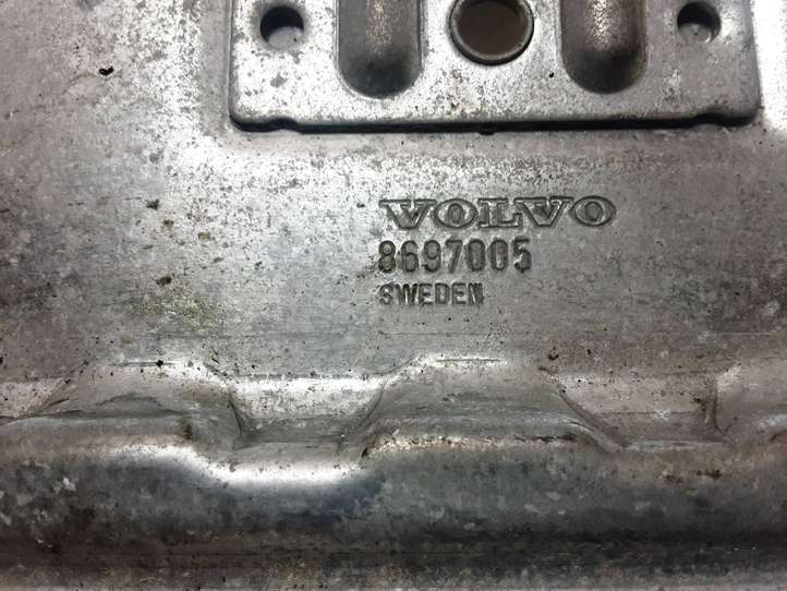 Volvo XC90 (2006 - 2014)  8697005 Платформа крепления аккумулятора