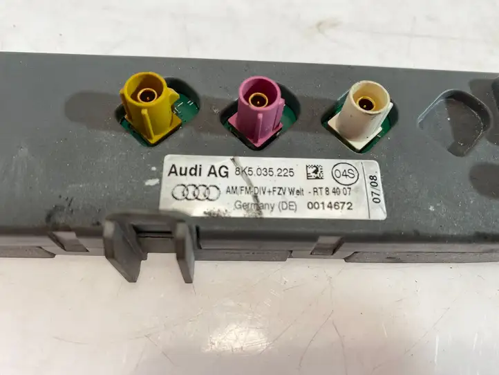 Audi A4 S4 B6 8E 8H (2000 - 2006) 8K5035225 Усилитель антенны — фото 3