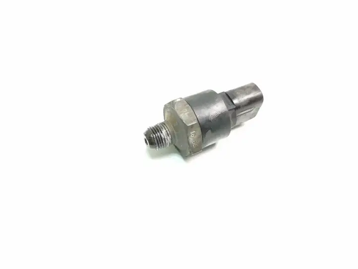 Toyota Corolla Verso AR10 (2004 - 2009) 401742 Датчик давления масла двигателя — фото 2
