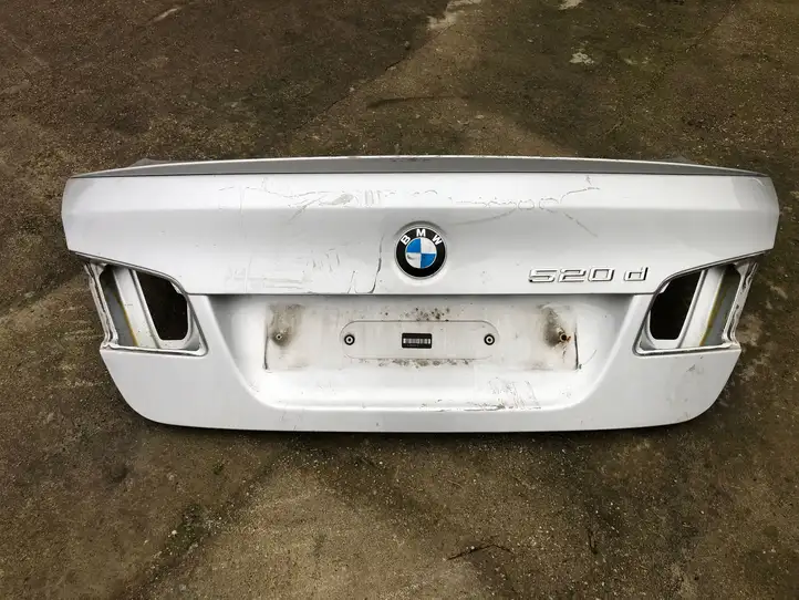 BMW 5 F10 F11 (2009 - 2016) Крышка багажника — фото 1