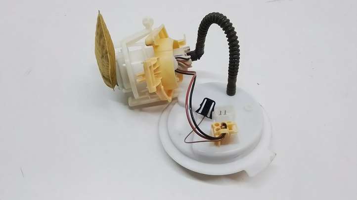 BMW 7 F01 F02 F03 F04 (2008 - 2016)  7188561 Насос топлива (в топливном баке)