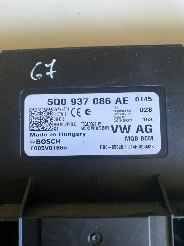 Volkswagen Golf VII (2013 - 2019) 5Q0937086AE Модуль комфорта — фото 3