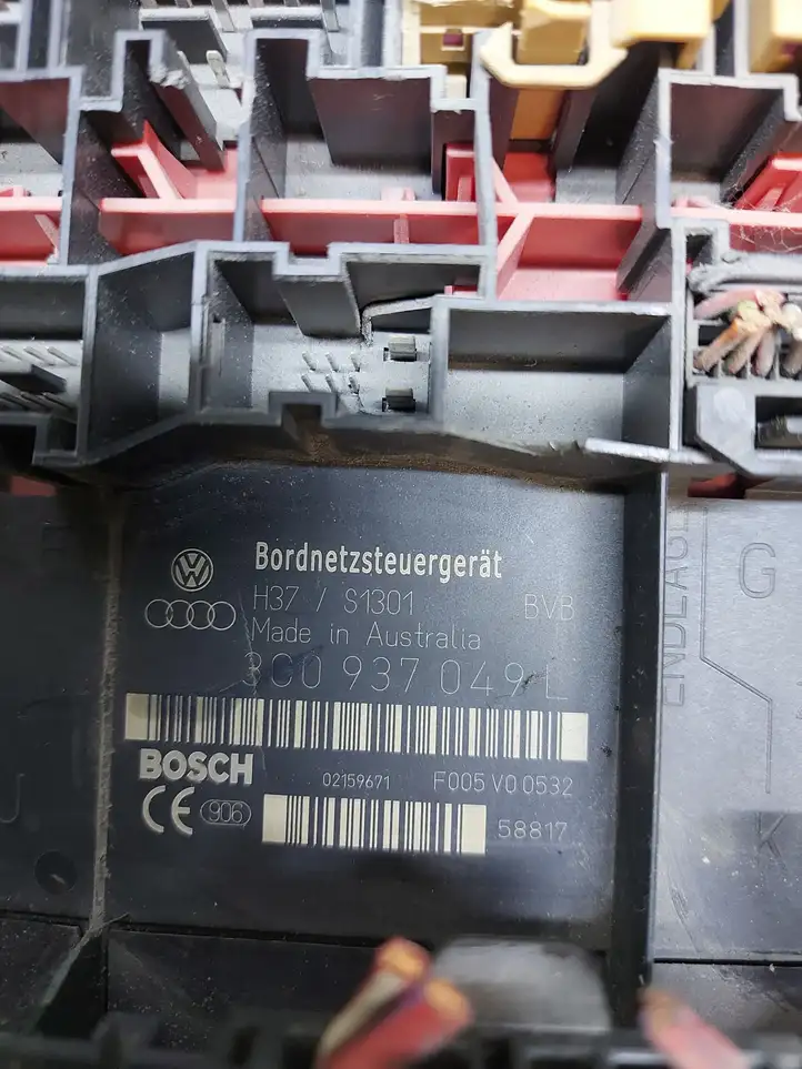 Volkswagen PASSAT B6 (2005 - 2010) 3C0937049L Модуль комфорта — фото 4