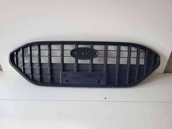 Ford Fiesta (2013 - 2017)   Верхняя решётка