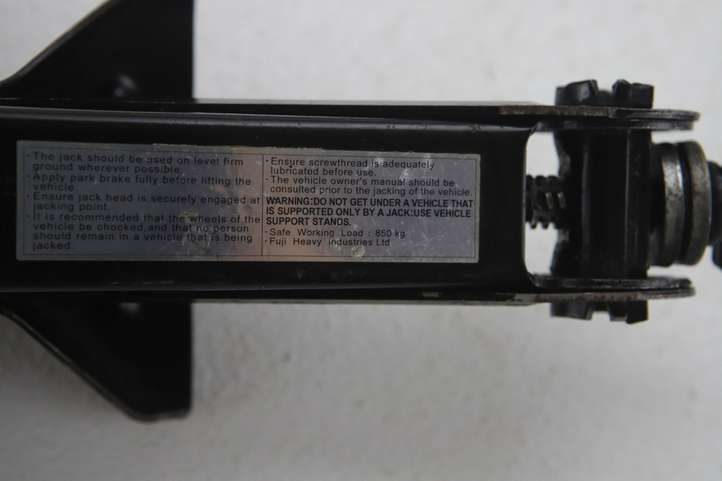 Subaru Outback (2007 - 2009)   Комплект инструментов