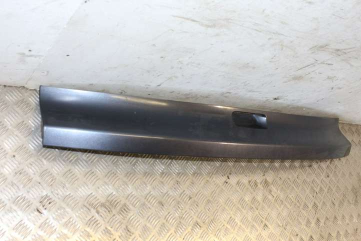Honda CR-V (2006 - 2009)  74895-SWW-A010-M1 Обшивка крышки багажника