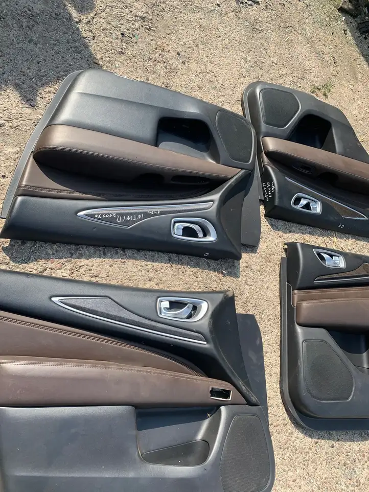 Infiniti QX60 L50 (2013 - 2021) Обшивка передней двери — фото 2