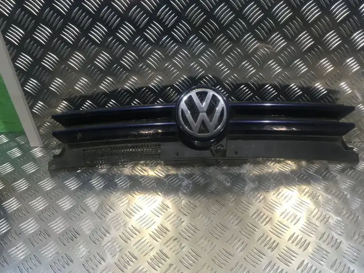 Volkswagen Golf IV (1998 - 2005) 1J0853655G Верхняя решетка радиатора — фото 2