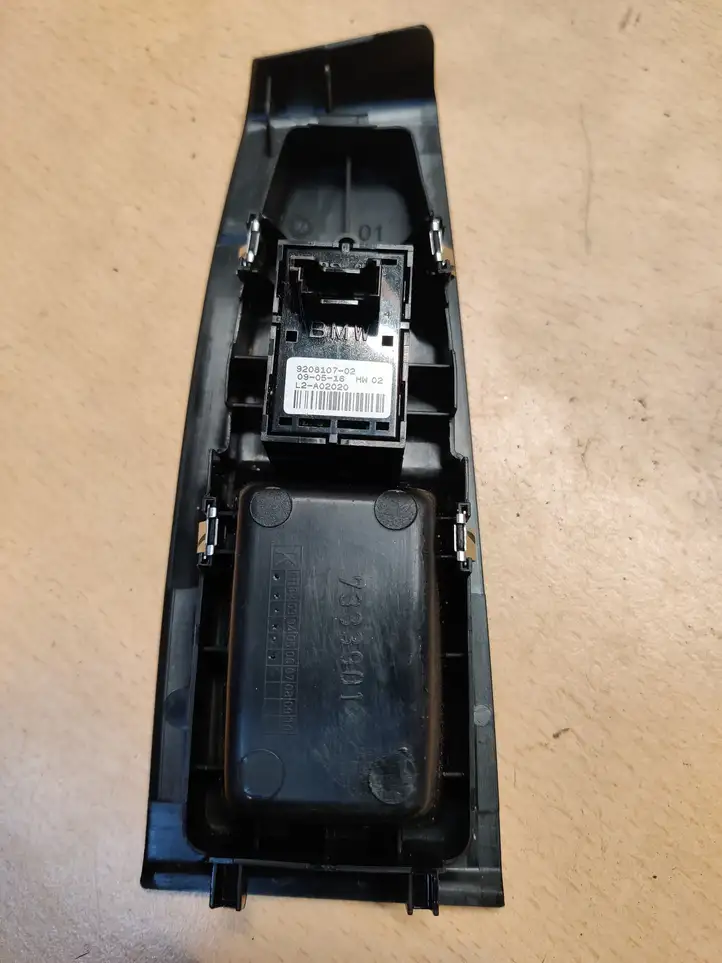 BMW 2 F45 (2014 - 2021) 9208107 Блок кнопок стеклоподъемников — фото 2