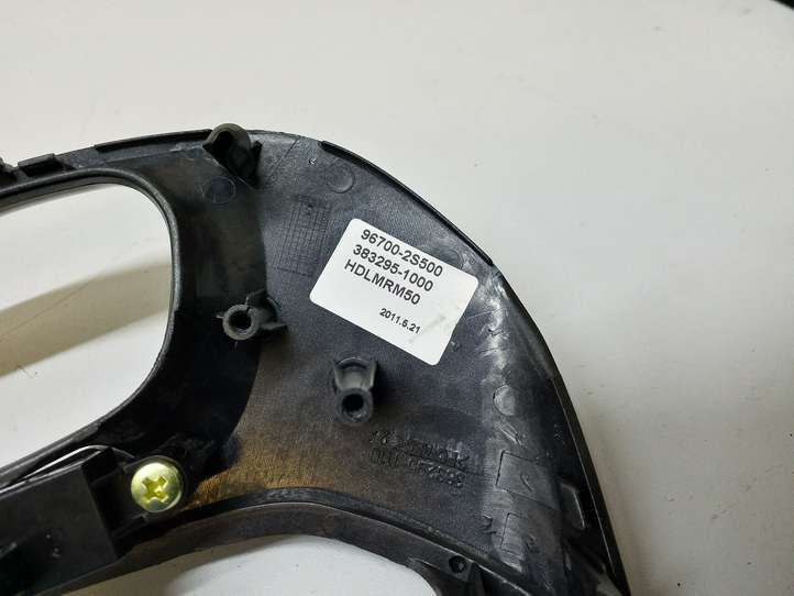 Hyundai ix35 (2009 - 2013)  967002S300 Кнопки рулевого колеса