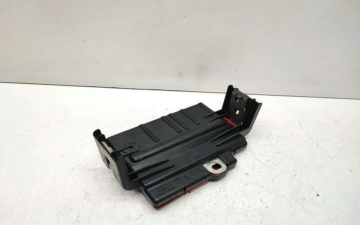 BMW X5 E70 (2006 - 2013)  6977957 Узел подключения плюсовых проводов