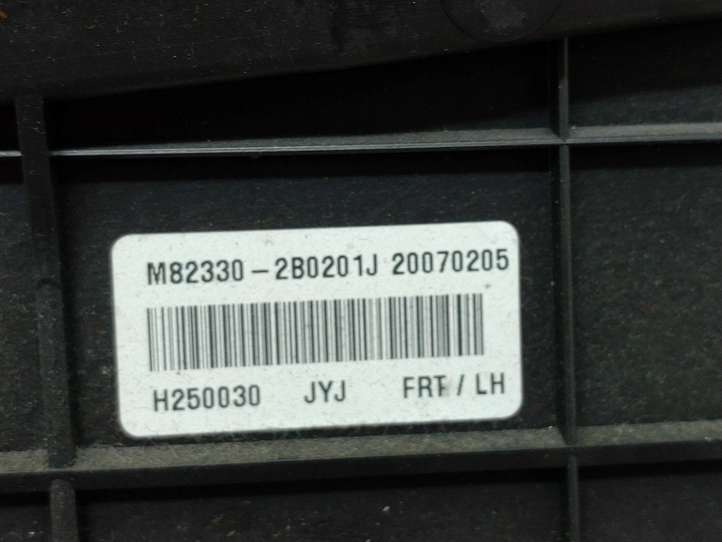 Hyundai Santa Fe (2005 - 2009)  823012B1901J Обшивка передней двери
