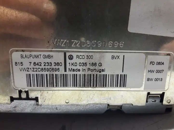 Volkswagen Golf V (2003 - 2009) 1K0035186G Магнитола / мультимедийная система — фото 2
