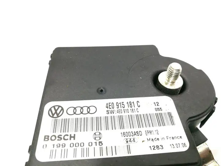 Audi A8 S8 D3 4E (2005 - 2007) 4E0915181C Блок управления аккумулятором — фото 2