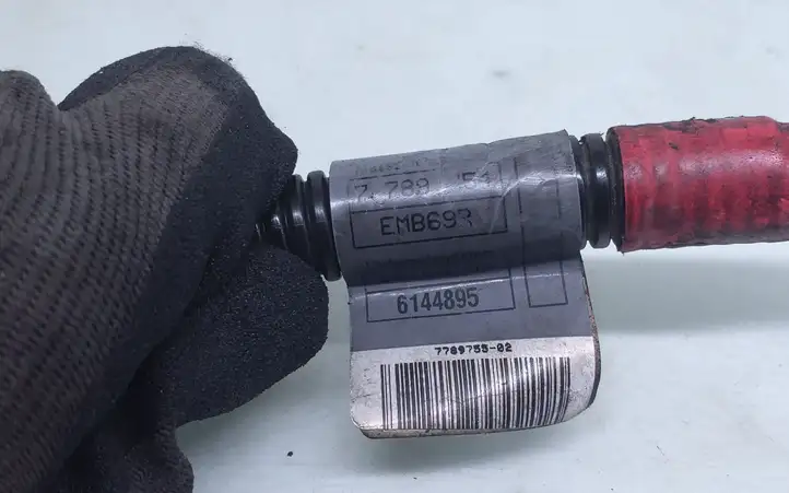 BMW 5 E60 E61 (2004 - 2010) 7789754 Плюсовой провод аккумулятора — фото 4