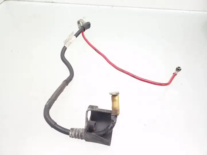 Volkswagen PASSAT B6 (2005 - 2010) 1K0971228M Плюсовой провод аккумулятора — фото 1