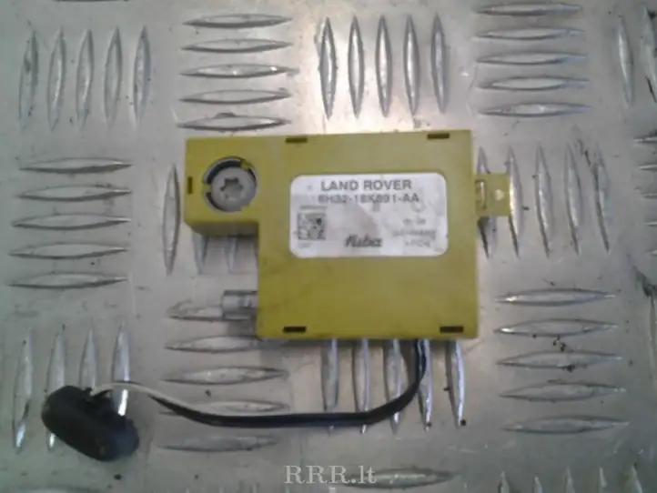 Land Rover Range Rover Sport (2005 - 2009)  6H3218K891AA Усилитель антенны
