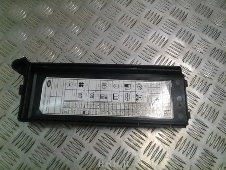 Land Rover Range Rover Sport L320 (2005 - 2009) 490000072 Крышка ящика предохранителей — фото 1