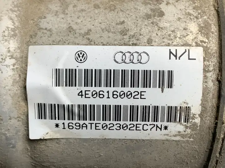 Audi A8 S8 D3 4E (2002 - 2005) 4E0616002E Задняя пневмостойка — фото 6