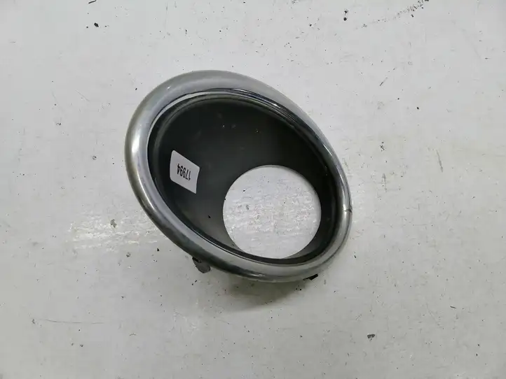 Nissan Qashqai (2013 - 2017) 622574EA0C Решетка противотуманной фары — фото 1