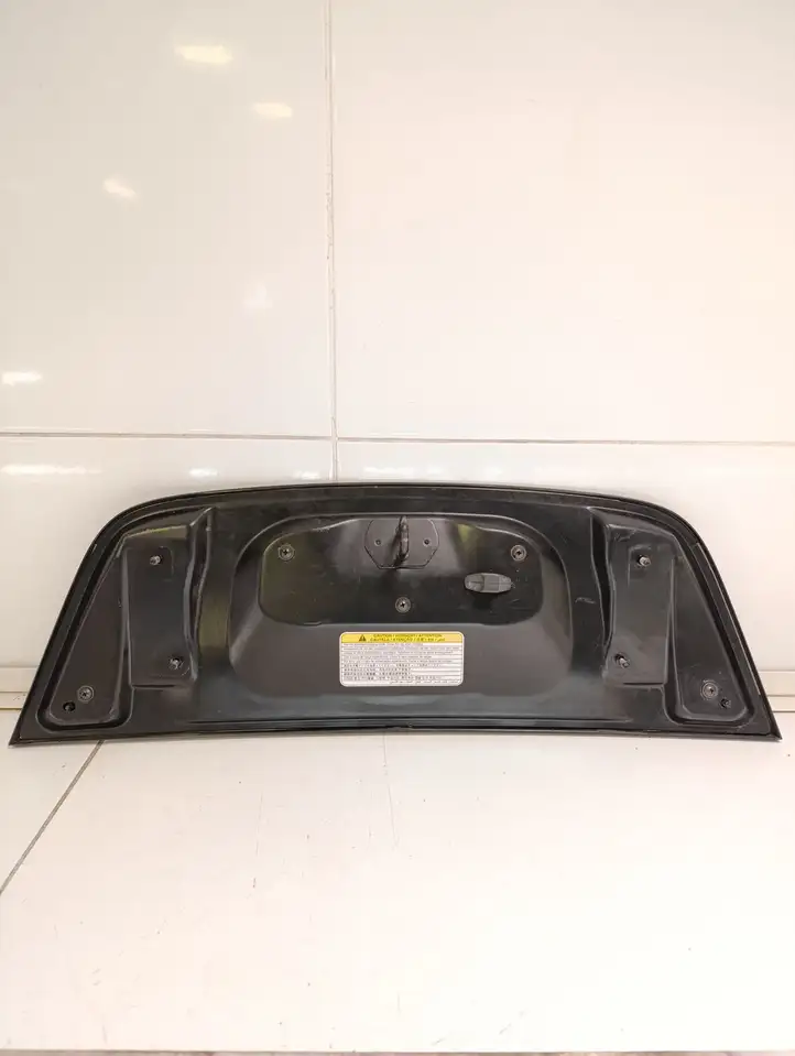 Nissan Leaf II (ZE1) (2017 - ) Крышка зарядного разъема — фото 4