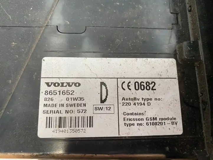Volvo V70 (2000 - 2004) 8651652 Магнитола / мультимедийная система — фото 2