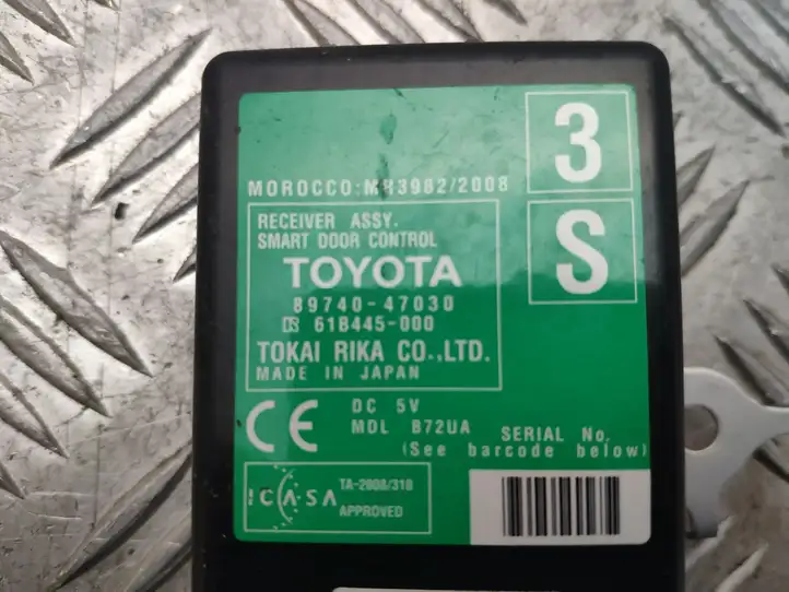 Toyota Prius (XW30) (2009 - 2015) 8974047030 Прочие блоки управления — фото 2