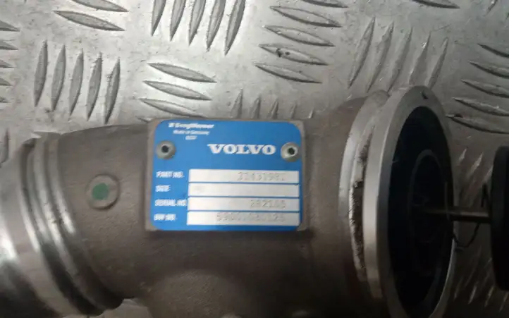 Volvo XC90 (2014 - 2019) 31431981 Детали воздухозаборника — фото 2