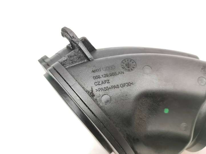 Audi A6 (2014 - 2018)  059129955AN Патрубок подачи воздуха в турбину 