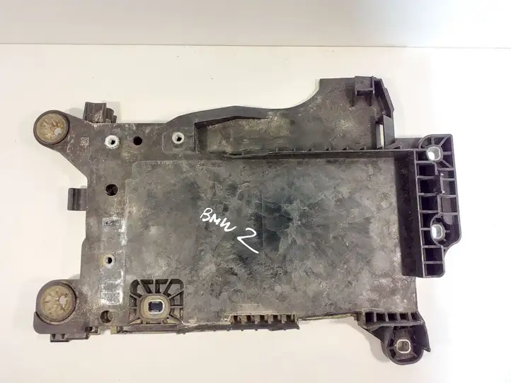 BMW 2 F45 (2014 - 2021) 7641797 Площадка аккумулятора — фото 1