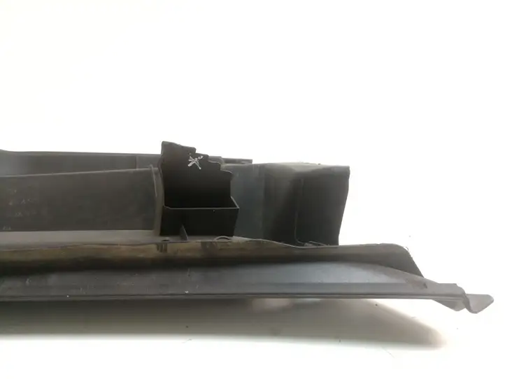 Toyota RAV 4 (XA20) (2000 - 2005) 5570942010 Жабо стеклоочистителей — фото 2