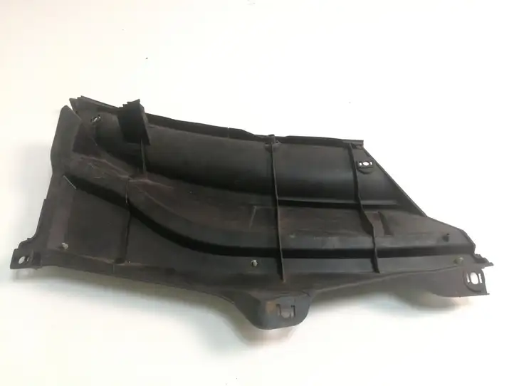 Toyota RAV 4 (XA20) (2000 - 2005) 5570942010 Жабо стеклоочистителей — фото 3