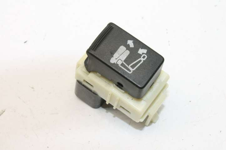 Mitsubishi Outlander (2007 - 2012)  8610A048 Кнопка крюка в багажнике