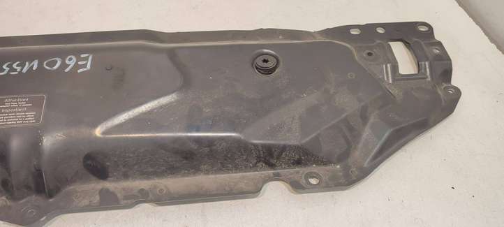 BMW 5 E60 E61 (2004 - 2010)  7033741 Верхняя часть панели радиаторов (телевизора)