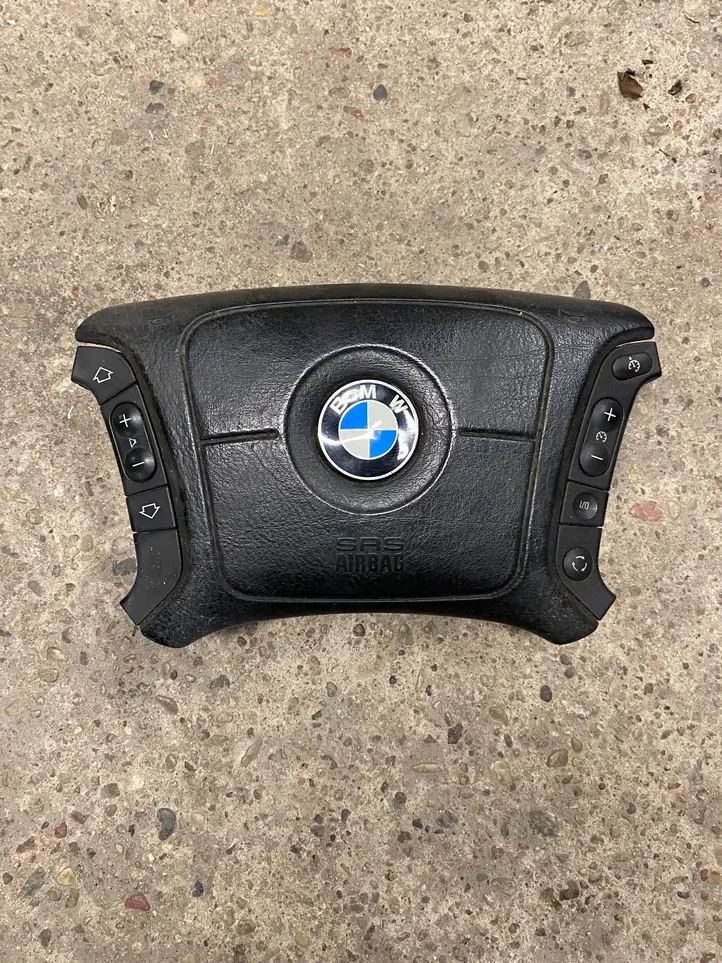 BMW 5 E39 (1996 - 2003) 565182606 Подушка безопасности руля — фото 1