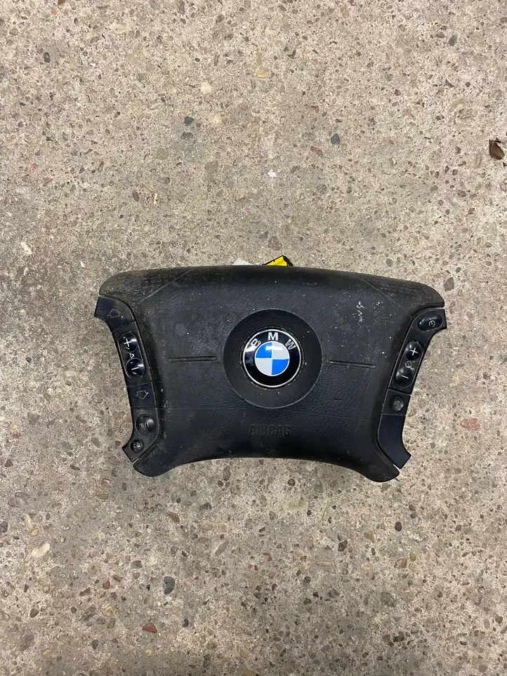 BMW 5 E39 (1996 - 2003) 33675789309 Подушка безопасности руля — фото 1