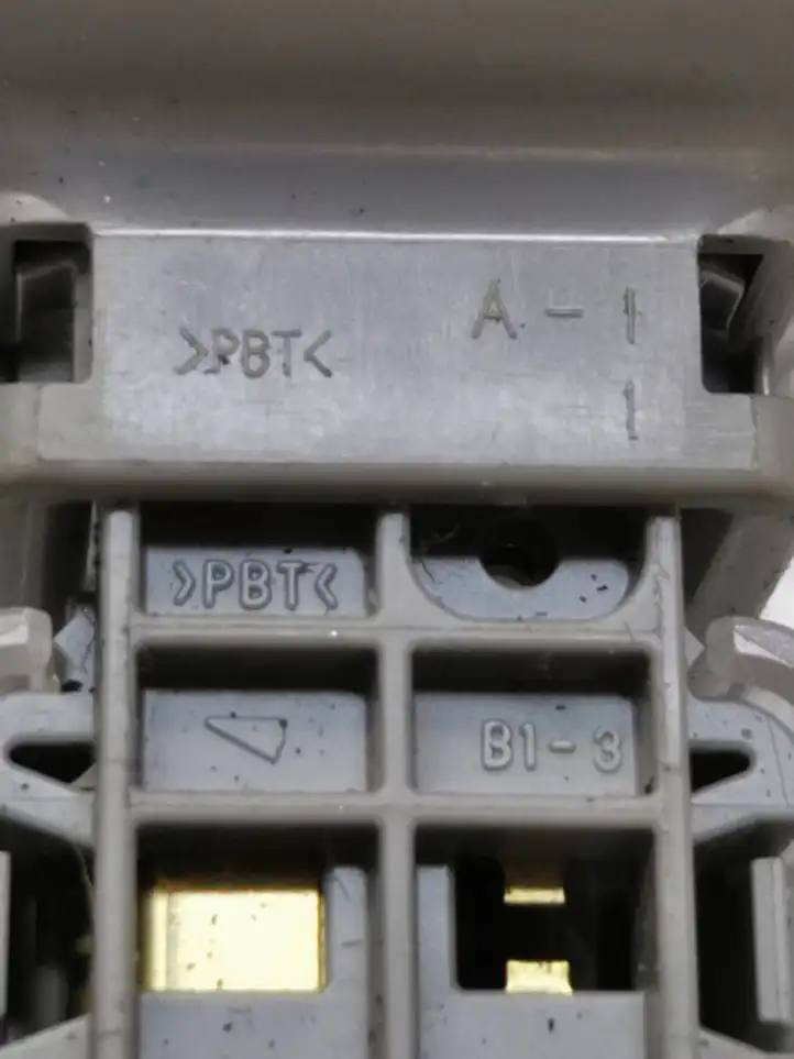 Toyota RAV 4 (XA40) (2012 - 2018) 8228442030 Минусовой провод аккумулятора — фото 2