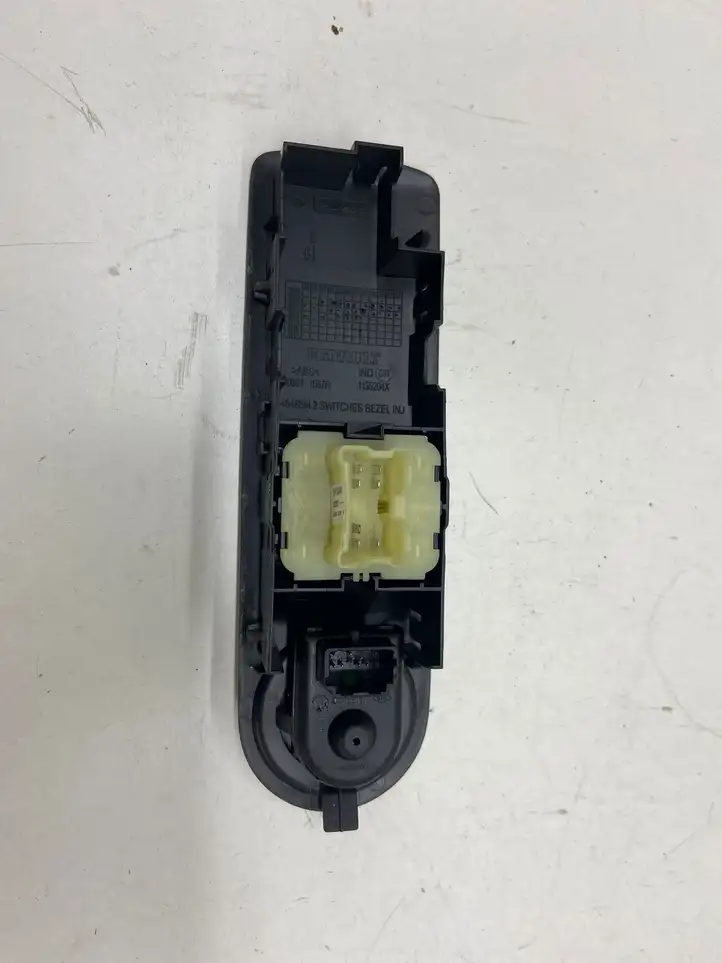 Renault Clio IV (2012 - 2019) 809611667R Кнопка стеклоподъемников — фото 3