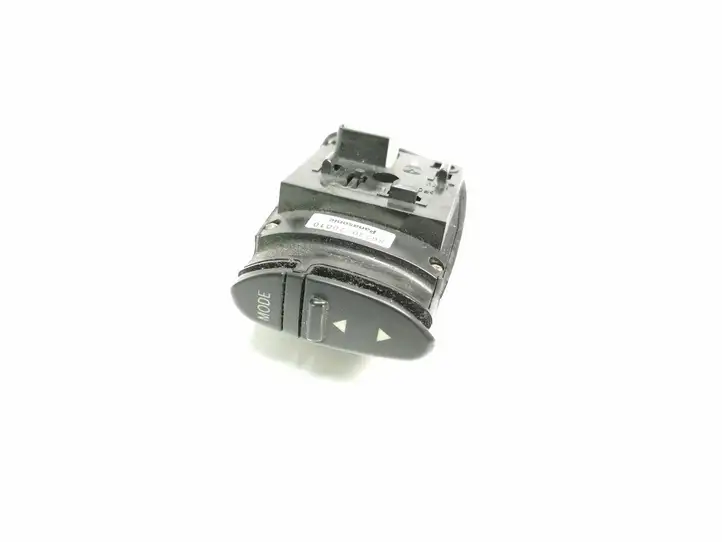 Toyota Avensis T220 (2000 - 2003) 8623020010 Мултифункционный включатель управления / ручка — фото 1