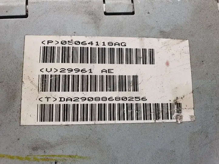 Dodge Caliber (2006 - 2012) P05064118AG Усилитель звука — фото 3