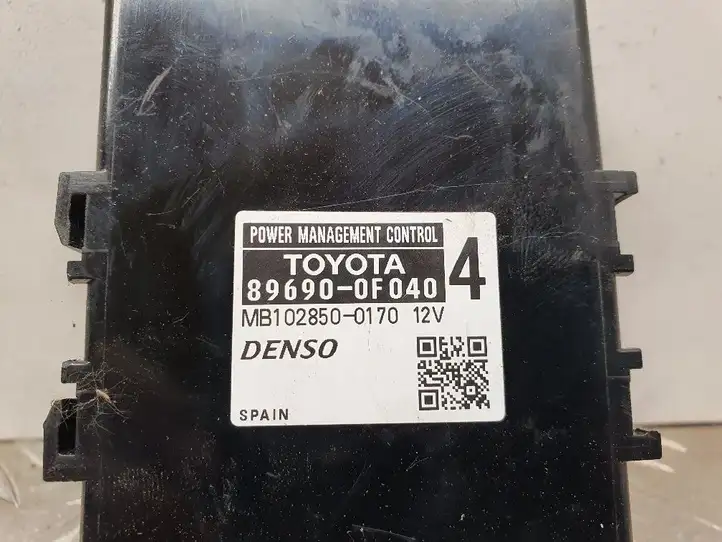 Toyota Verso (2009 - 2012) 896900F040 Прочие блоки управления — фото 2