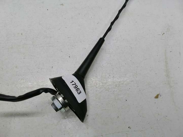 Nissan Qashqai (2013 - 2017)   Антенна (антенна GPS)