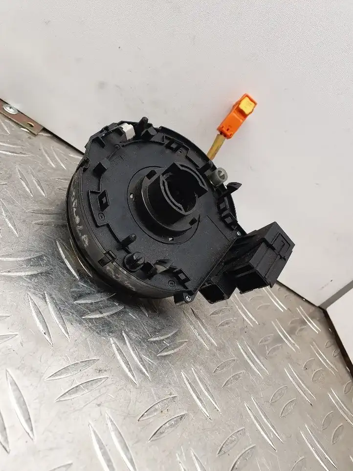 Toyota Corolla E120 E130 (2000 - 2004) Контактное кольцо SRS — фото 2
