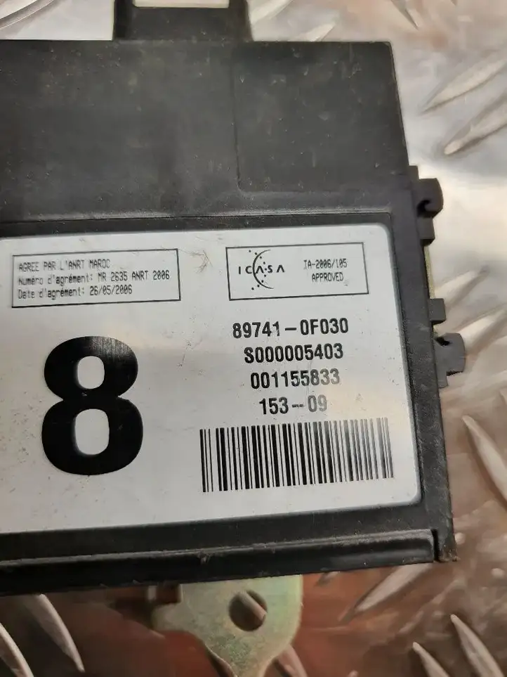 Toyota Corolla Verso AR10 (2004 - 2009) 897410F030 Блок управления дверью — фото 2