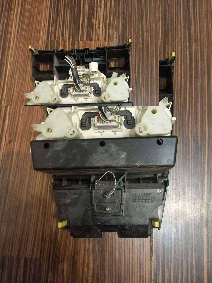 Toyota Corolla E120 E130 (2004 - 2007)  5541102250 Блок управления кондиционера воздуха / климата/ печки (в салоне)
