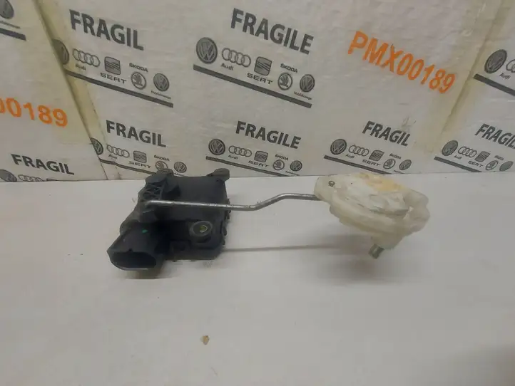 Audi A6 Allroad C5 (2000 - 2006) 4B1820511A Двигатель задвижки потока воздуха — фото 2