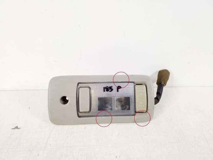 Toyota Corolla E120 E130 (2000 - 2004)  81260-05050 Передняя подсветка
